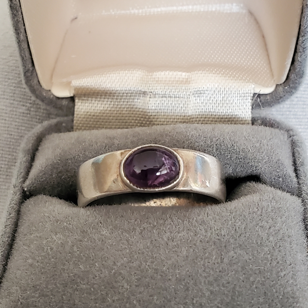 Sterling Silver Amethyst Cabochon Women's Ring - Purple